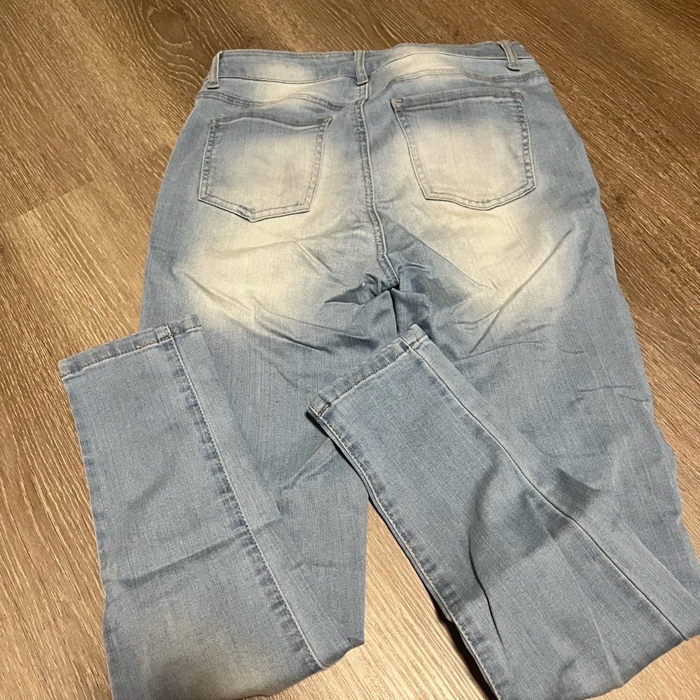 jeans - Picture 2 of 3